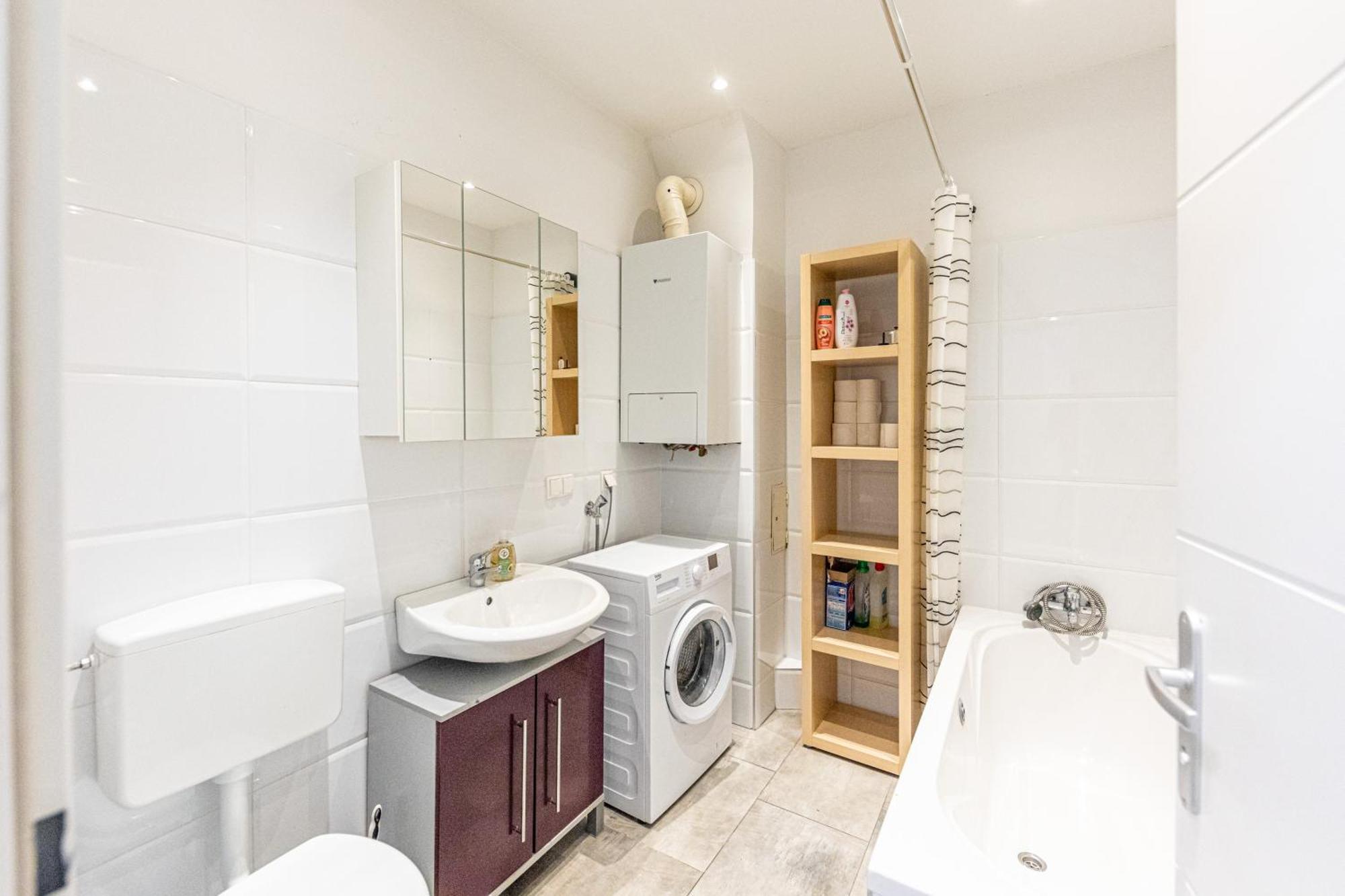 וינה Central & Affordable By Jr City Apartments מראה חיצוני תמונה