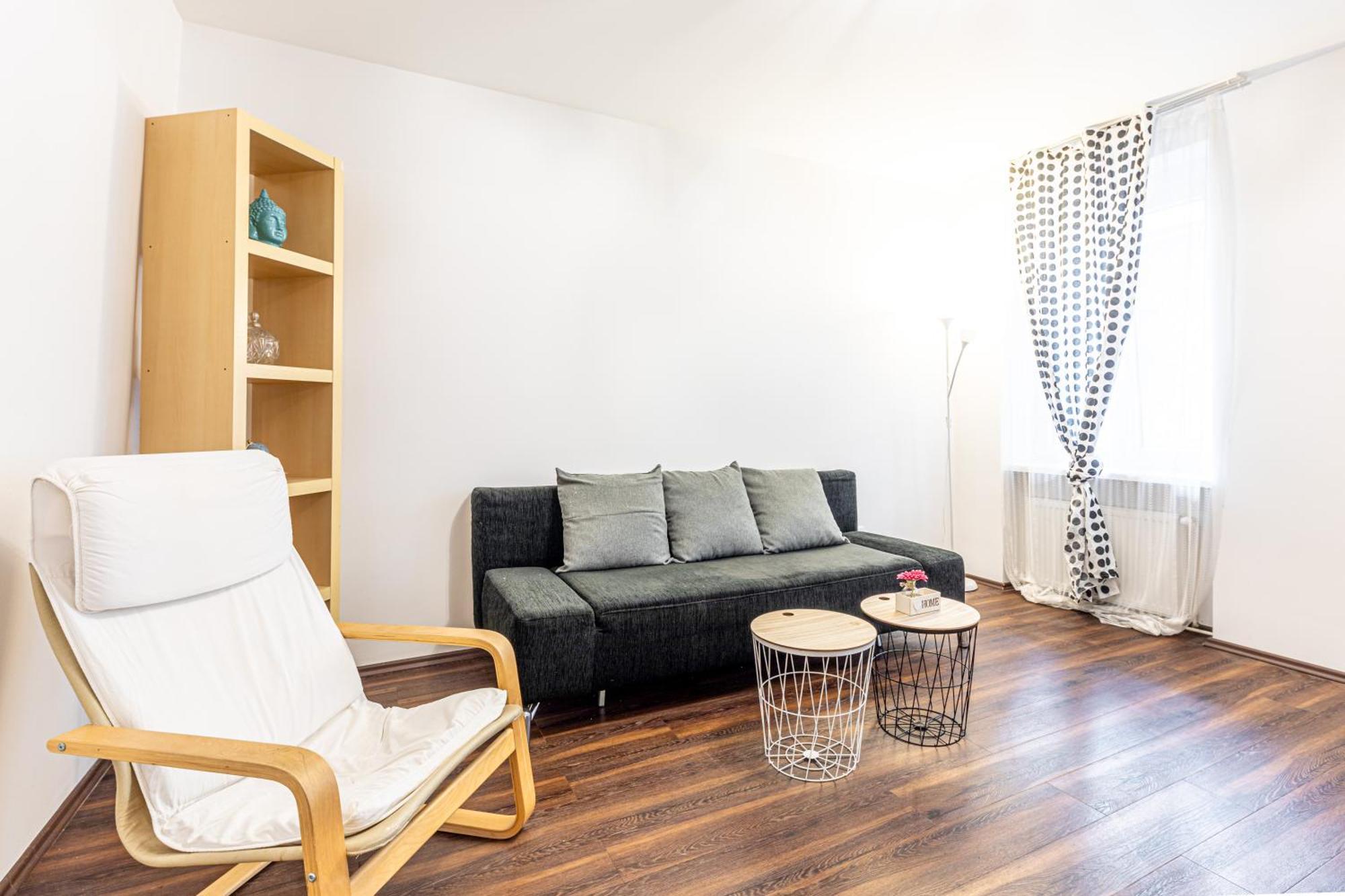 וינה Central & Affordable By Jr City Apartments מראה חיצוני תמונה