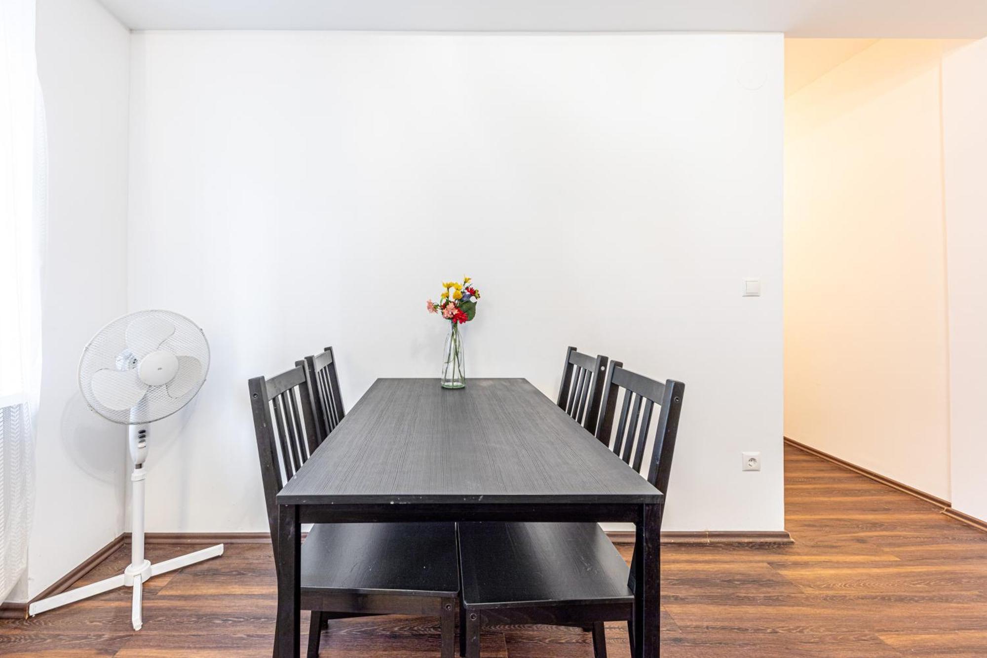 וינה Central & Affordable By Jr City Apartments חדר תמונה